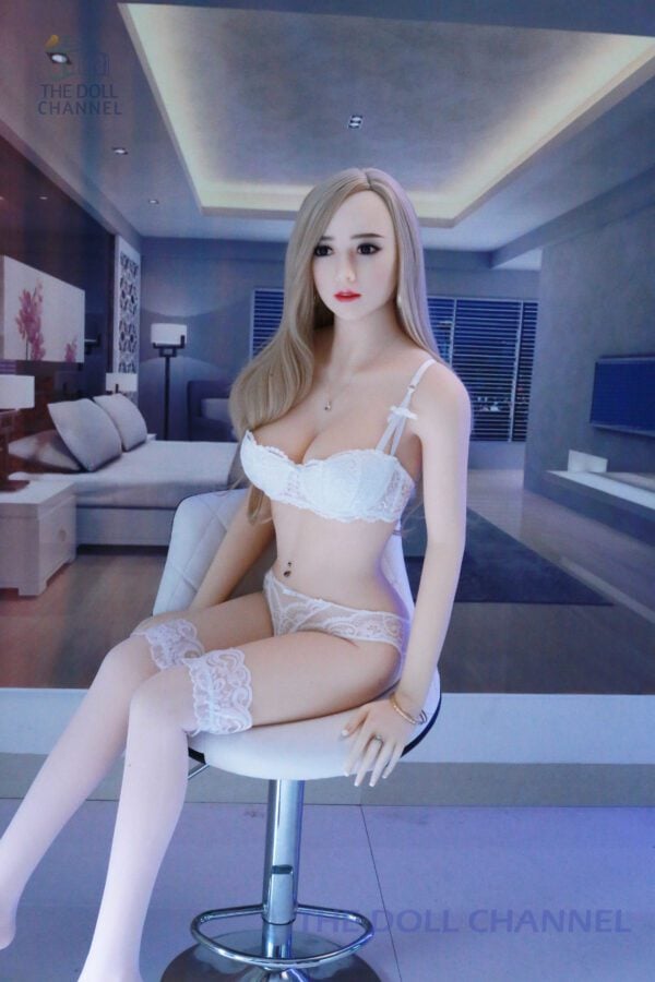 158 D cup Mary - Image 3