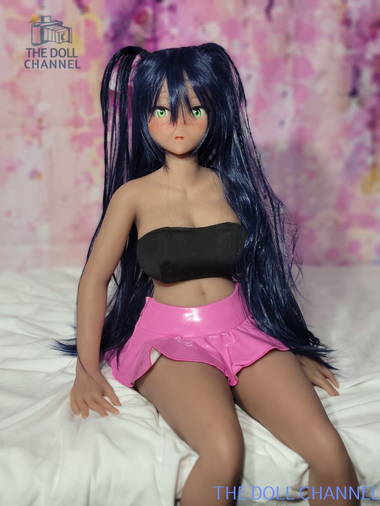 Black Crop Top Pink Skirt - Image 4