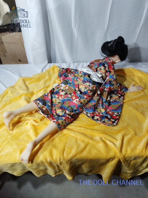 80 cm Shiori Kimono - Image 4