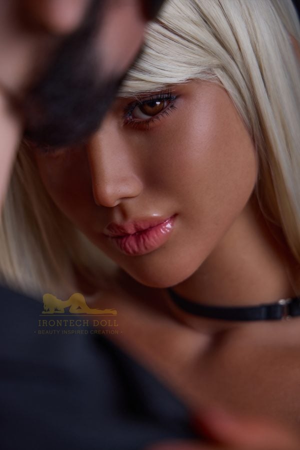 IRONTECH 164 CM FULL SILICONE Seamless Neck All-In-One Tanned - Image 3